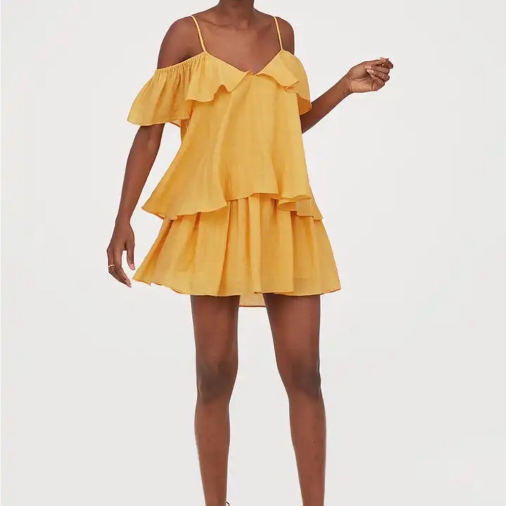H&M Women’s Tiered Off The Shoulder Dress Size 8